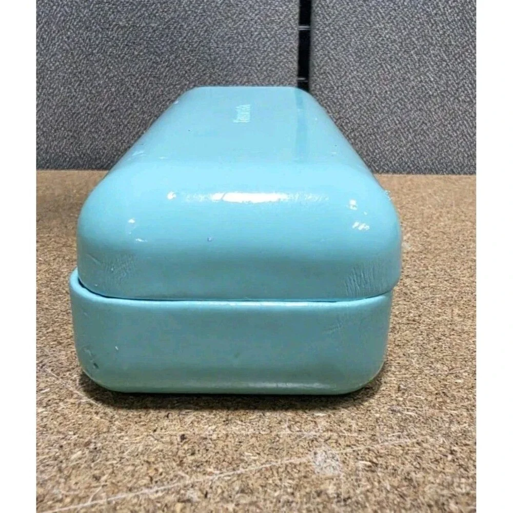 Tiffany & Co Robin's Egg Blue Sunglasses Glasses Clam Shell Hard Case